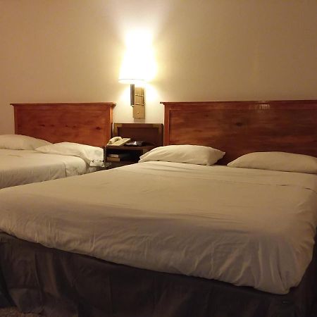Americas Best Value Inn Laramie Ngoại thất bức ảnh