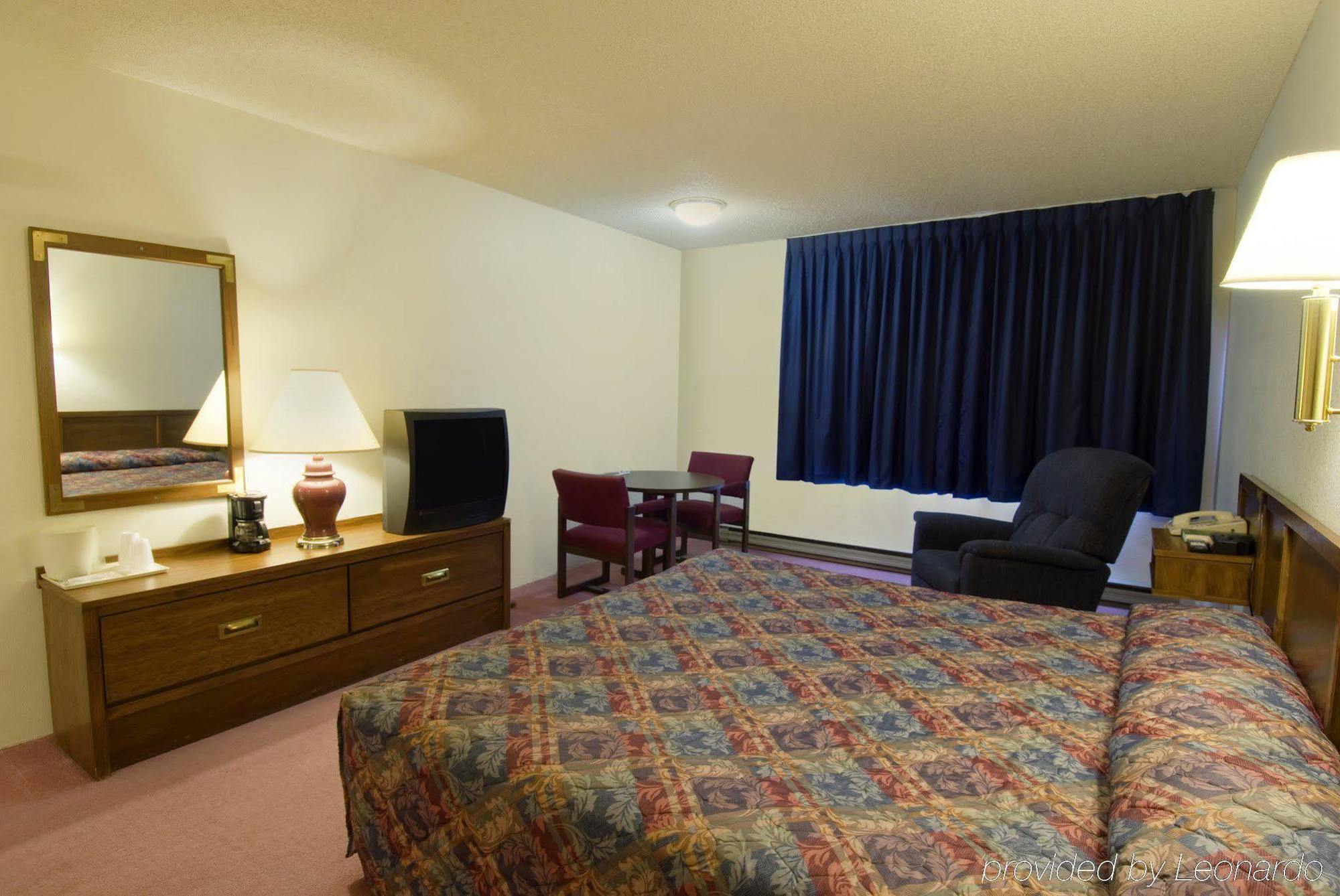 Americas Best Value Inn Laramie Phòng bức ảnh