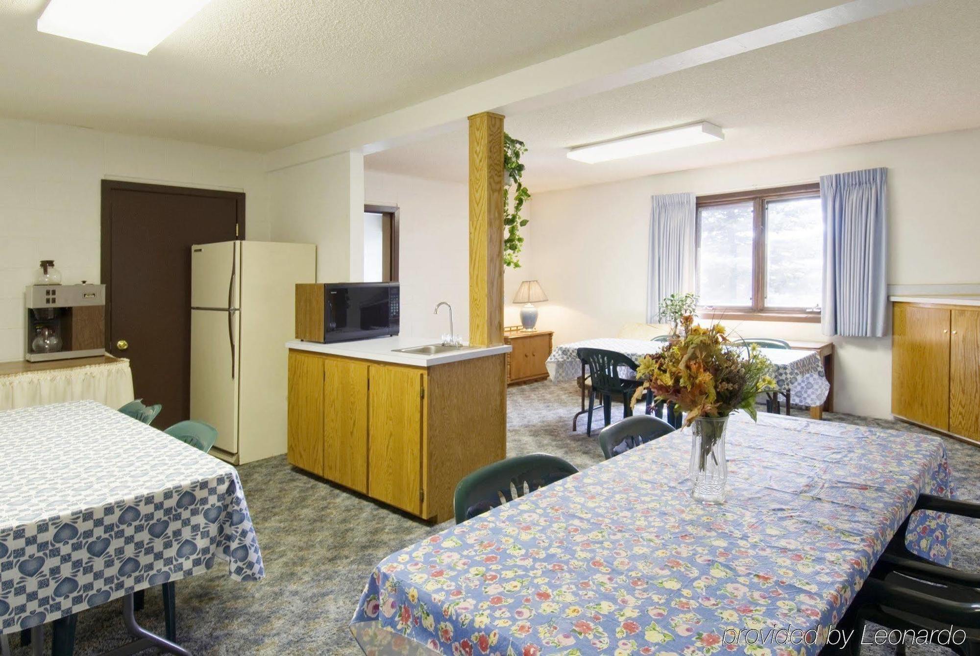 Americas Best Value Inn Laramie Phòng bức ảnh