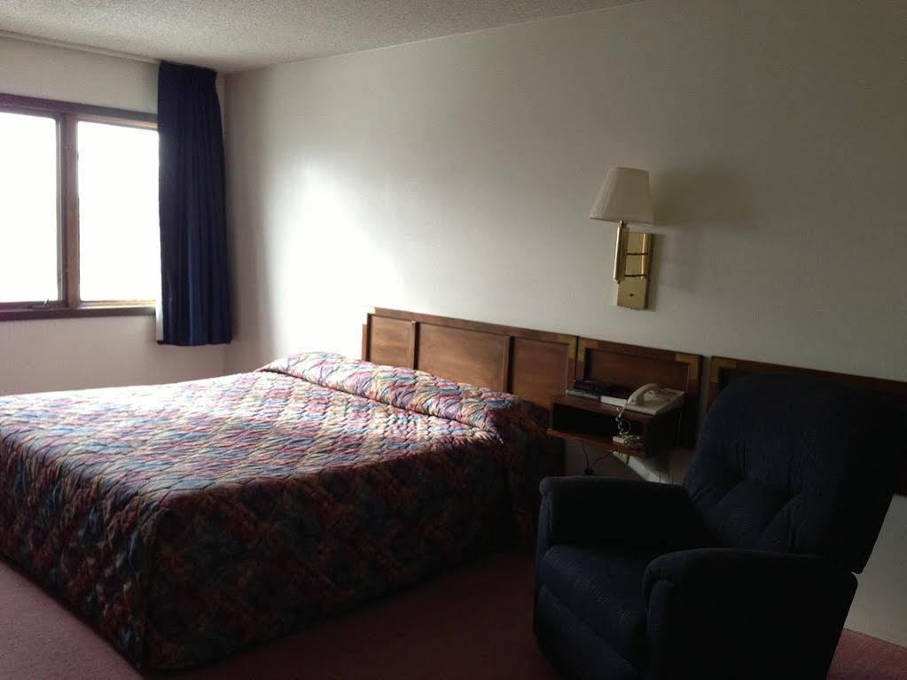 Americas Best Value Inn Laramie Ngoại thất bức ảnh